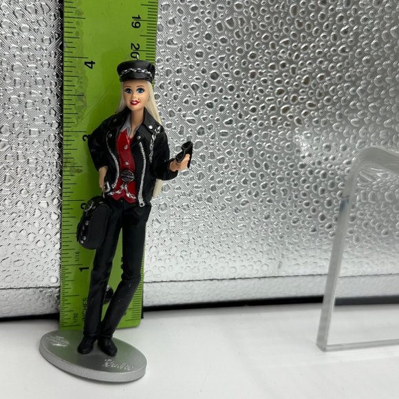 Hallmark Harley-Davidson Barbie Keepsake Ornament Biker Mattel Motorcycle - Picture 9 of 10
